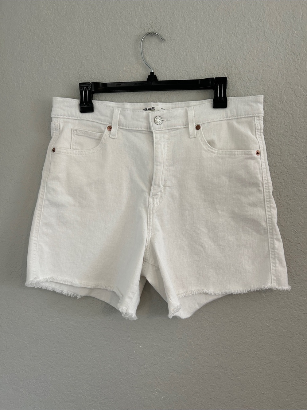 Signature by Levi Strauss White Frayed Hem Denim Shorts